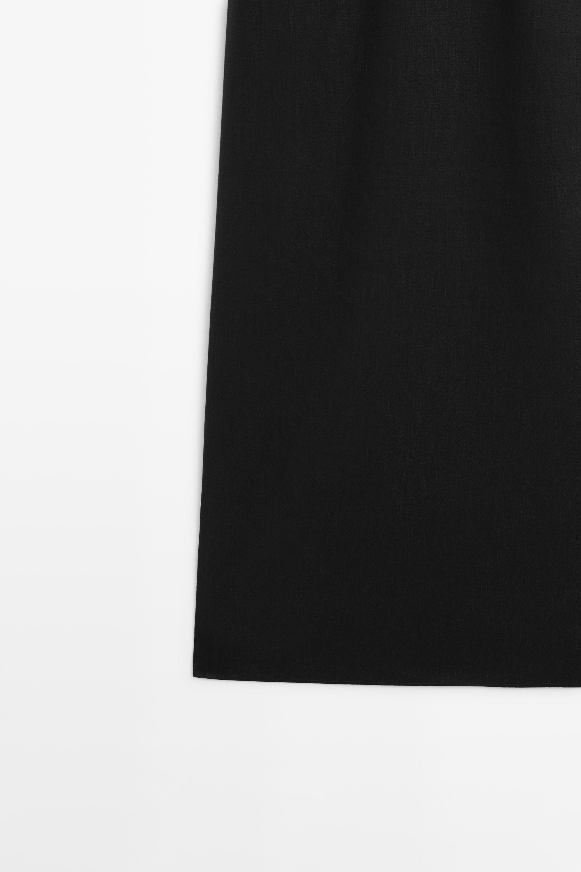 Flowing round neck midi dress